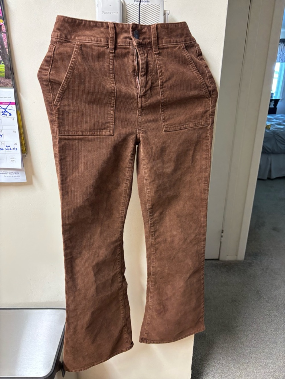 American Eagle Outfitters Brown Corduroy Stretch Pants great condition